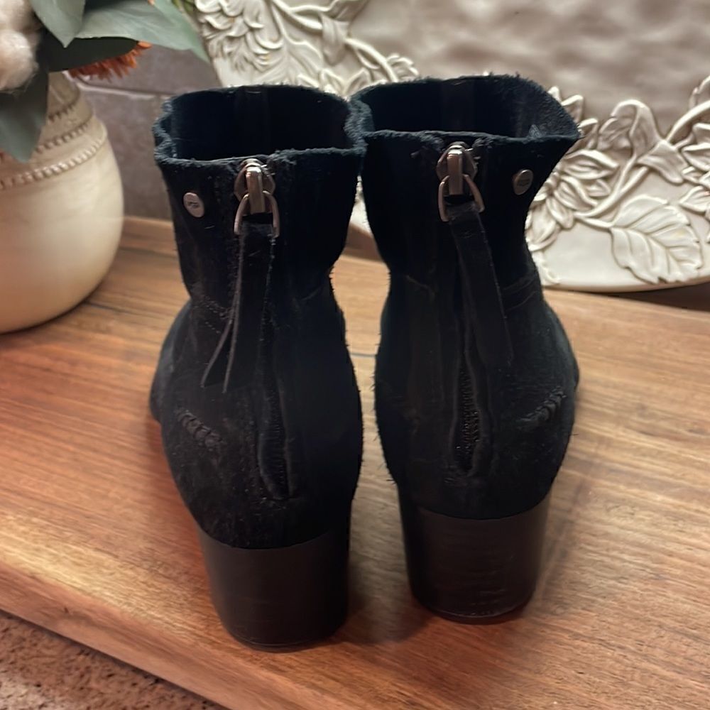 UGG Bandara Black Suede Stacked Heel Zip Ankle Mini Boots Booties Size EU 37.5 - Picture 5 of 10